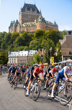 Cycling in Québec City. Photo Credit: Destination Québec cité