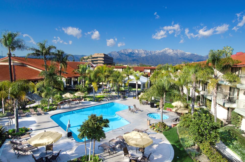 DoubleTree by Hilton Hotel Ontario Airport Courtyard View