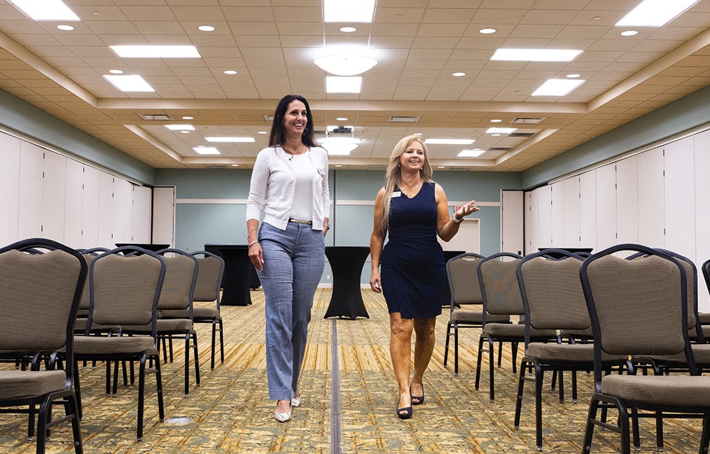 One of the largest convention complexes in Western Kentucky and conveniently located adjacent to the city’s historic Downtown, the Paducah-McCracken County Convention & Expo Center features more than 100,000 square feet of space.