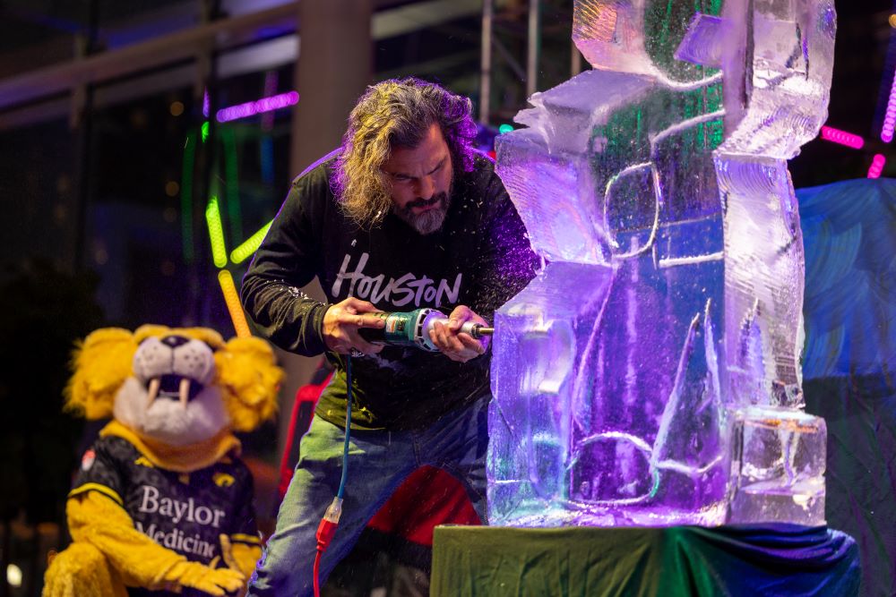 Ice Sculpting at Convening Leaders Opening Reception