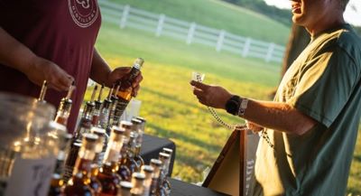 Kentucky Bands, Bourbon and Wine Tasting. Credit: Visit Oak Grove