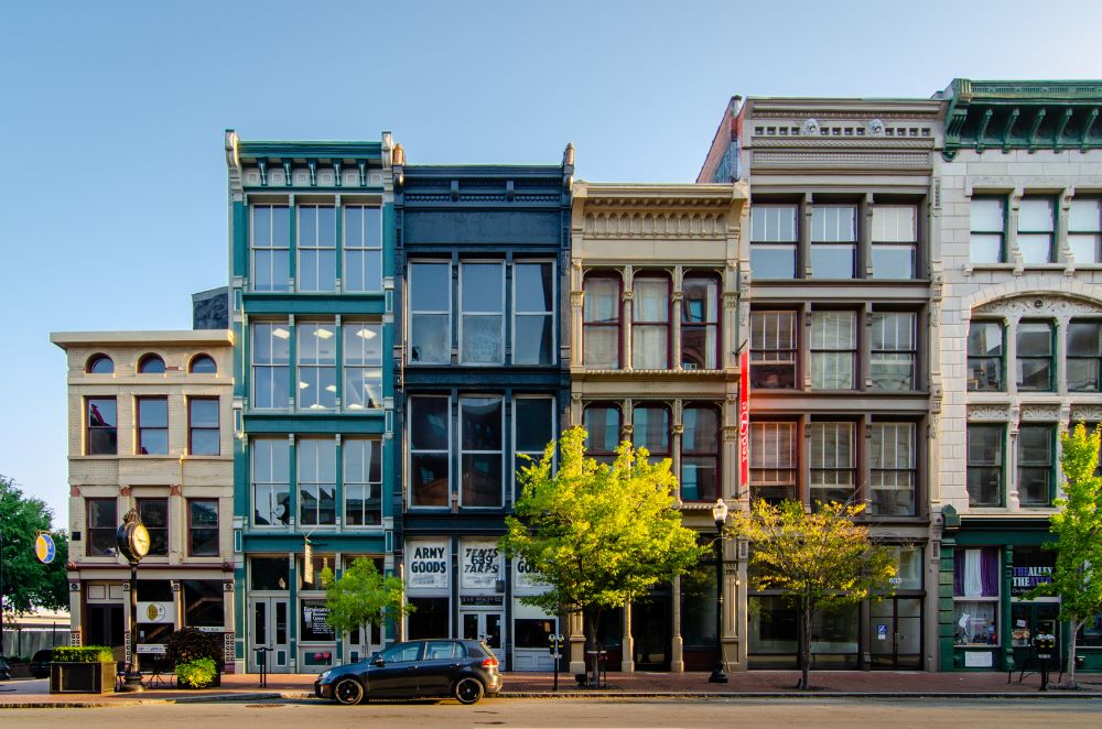 Main Street Whiskey Row, Cast Iron Architecture Downtown. Credit: Louisville Tourism