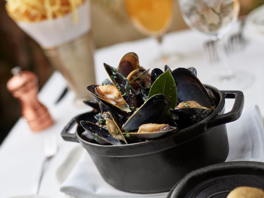 Moules Marinieres at Bartolotta's Lake Park Bistro, Milwaukee. Credit: VISIT Milwaukee