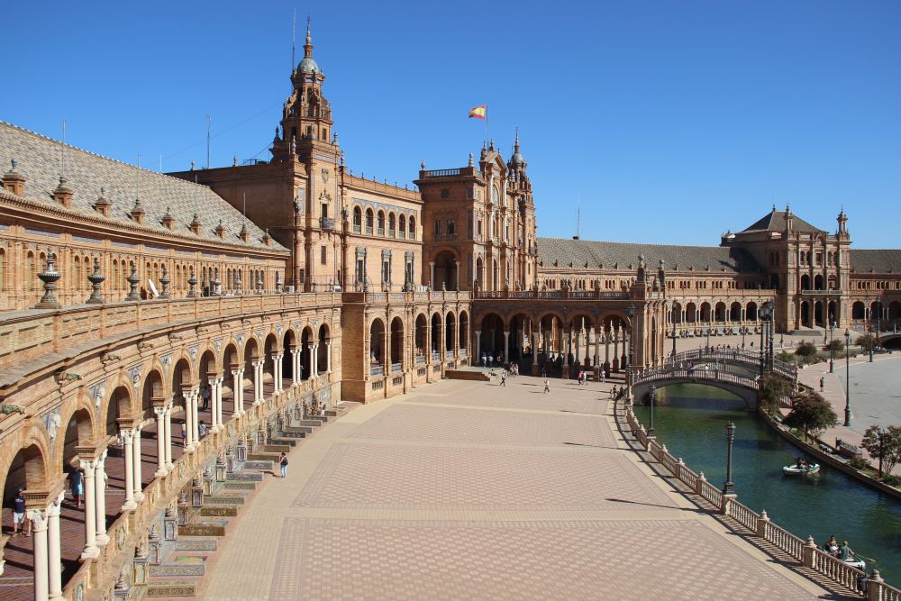 Plaza de España in Sevilla. Credit: Jeff Heilman