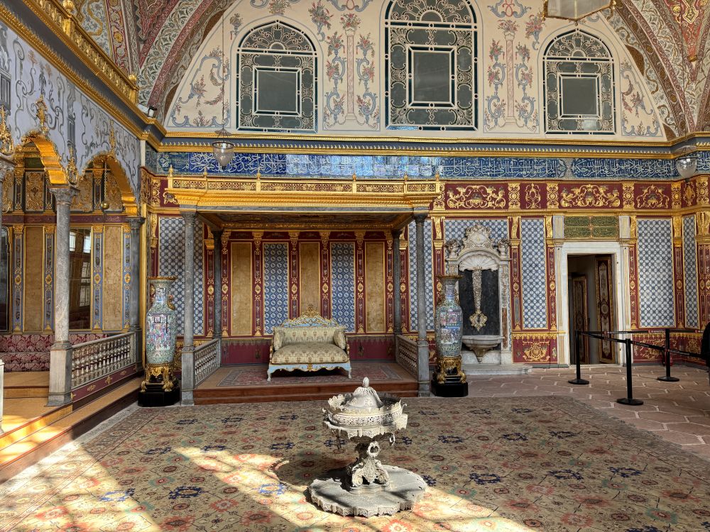 Photo of ornate Sultan's Room at  Topkapi Palace.