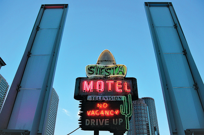 Boston Vintage Neon Sign, Credit: Jeff Heilman Boston Vintage Neon Sign, Credit: Jeff Heilman