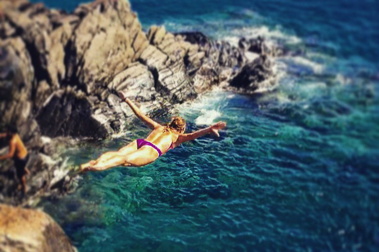 Tara Hyer-Tira Cliff Diving