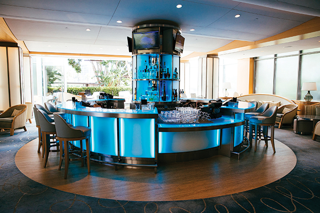 The Aqua Lounge at Fashion Island Hotel