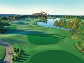 Golf course at Rosen Shingle Creek, Orlando