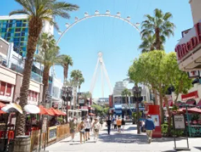 Photo of  LINQ Promenade.