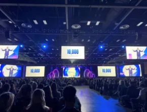 Reggie Aggarwal, CEO of Cvent, addresses the crowd during Cvent CONNECT 2025