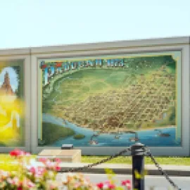 The “Wall-to-Wall” Murals adorning the Paducah floodwall