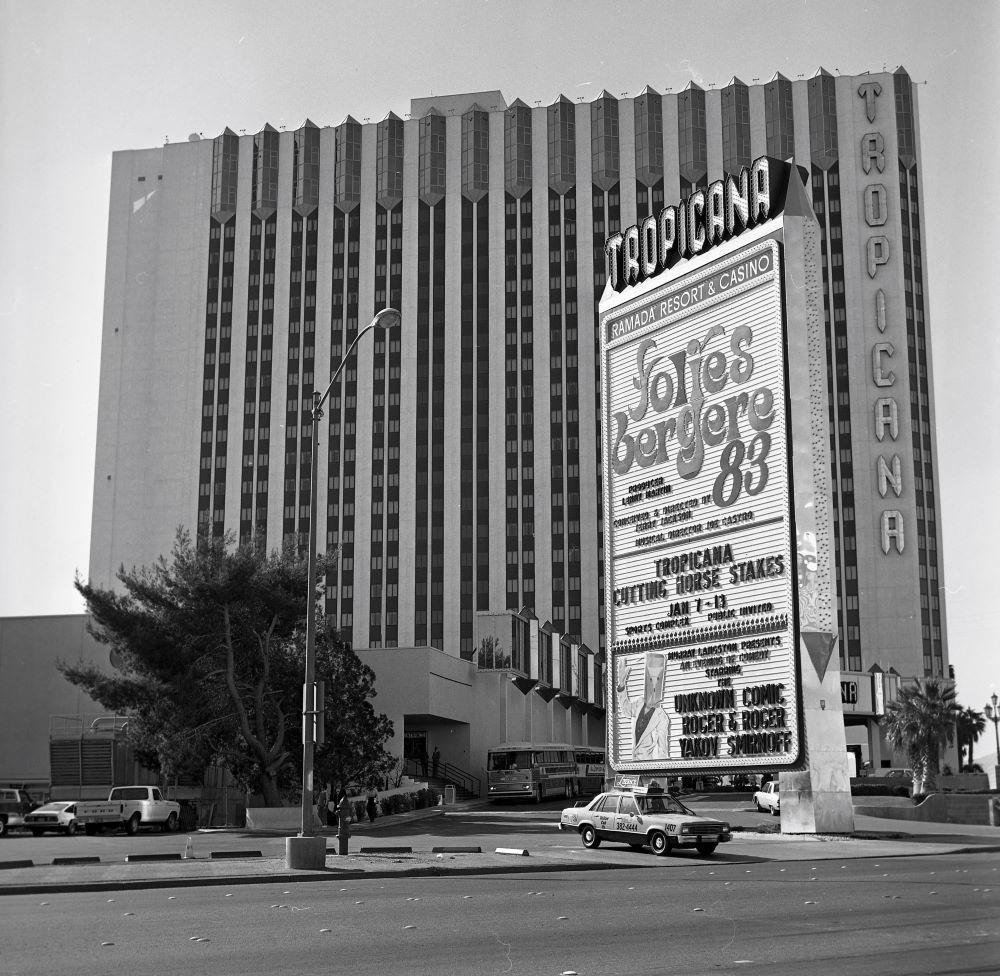 Tropicana front view in 1983