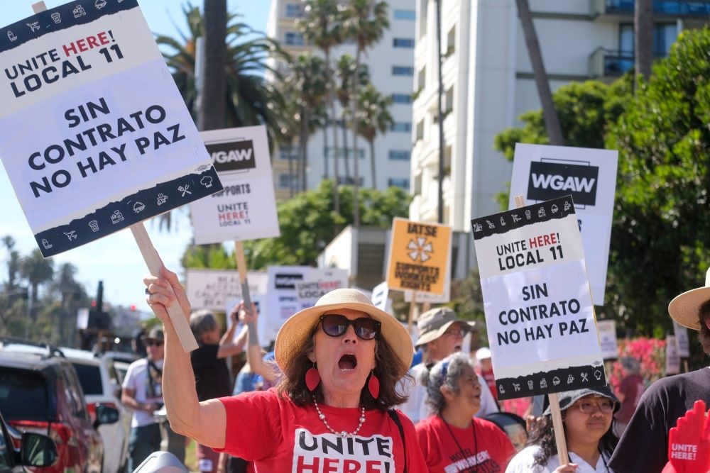 Members of UNITE HERE! Local 11 Picket Outside Fairmont Miramar Hotel Bungalows in Santa Monica, California in July 2023. Photo Credit: Ringo Chiu