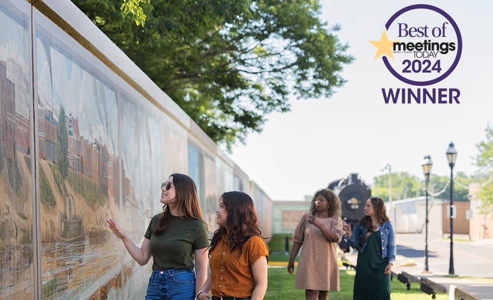 Adorning the city’s floodwall, the “Wall to Wall” Murals illustrate the fascinating history of Paducah through the brushstrokes of Robert Dafford and his team. 