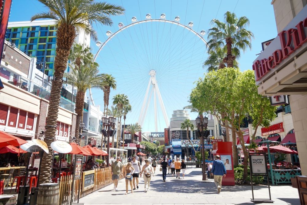 Photo of  LINQ Promenade.